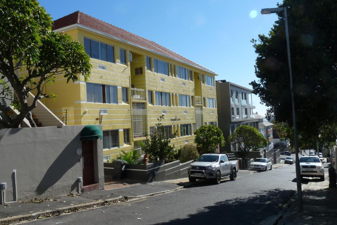 Bramber Court Art-Deco Self-Catering Apartments Cidade Do Cabo Exterior foto