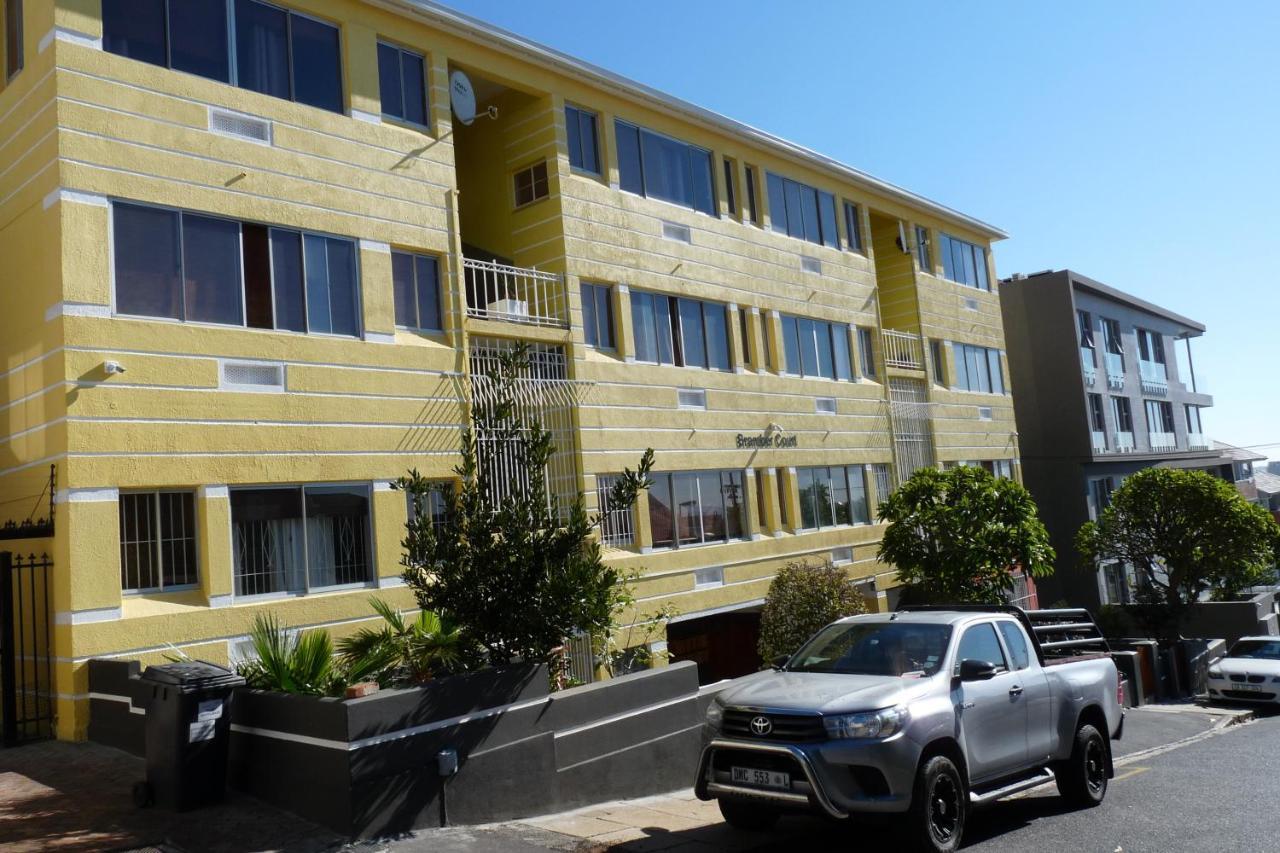 Bramber Court Art-Deco Self-Catering Apartments Cidade Do Cabo Exterior foto