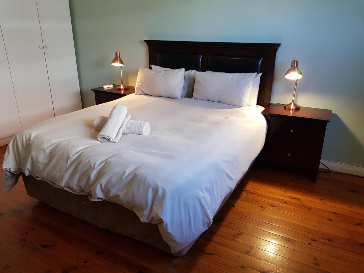 Bramber Court Art-Deco Self-Catering Apartments Cidade Do Cabo Exterior foto
