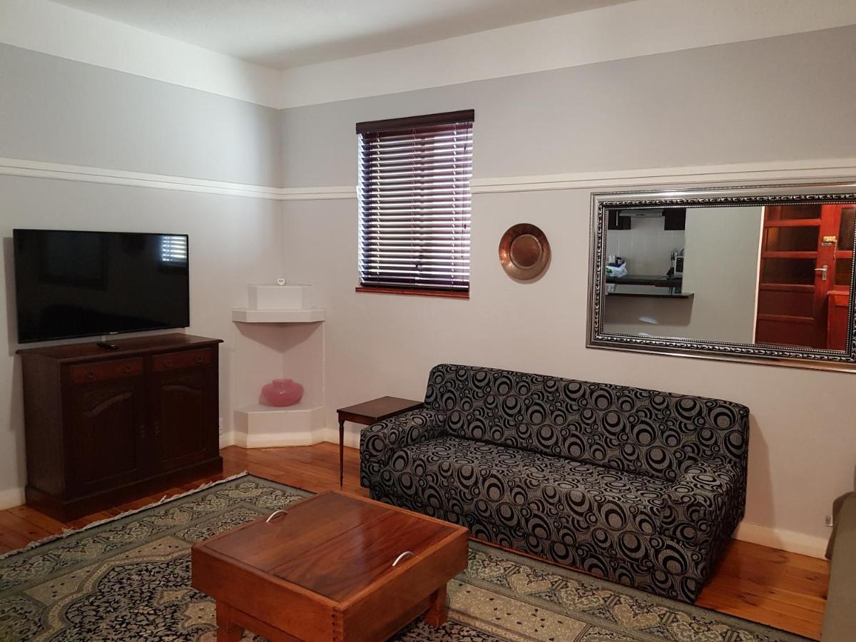 Bramber Court Art-Deco Self-Catering Apartments Cidade Do Cabo Exterior foto