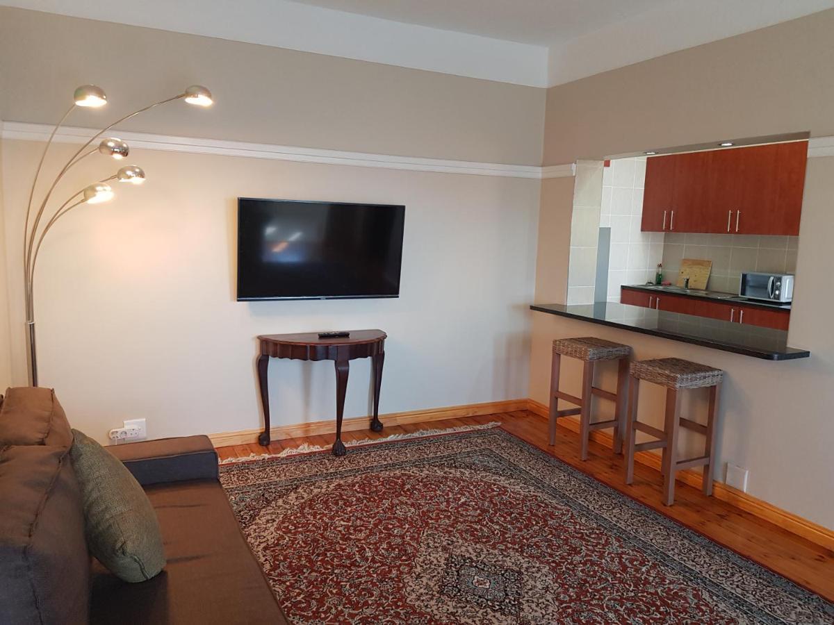 Bramber Court Art-Deco Self-Catering Apartments Cidade Do Cabo Exterior foto